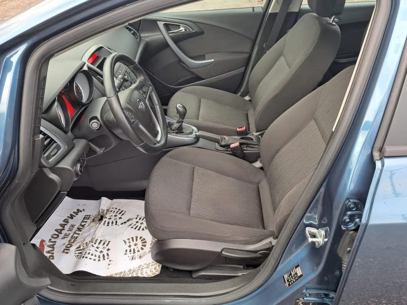 Opel Astra 1.3CDTI, снимка 10 - Автомобили и джипове - 53395589