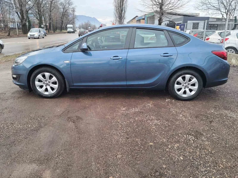 Opel Astra 1.3CDTI, снимка 3 - Автомобили и джипове - 53395589