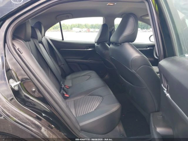 Toyota Camry SE - изображение 8