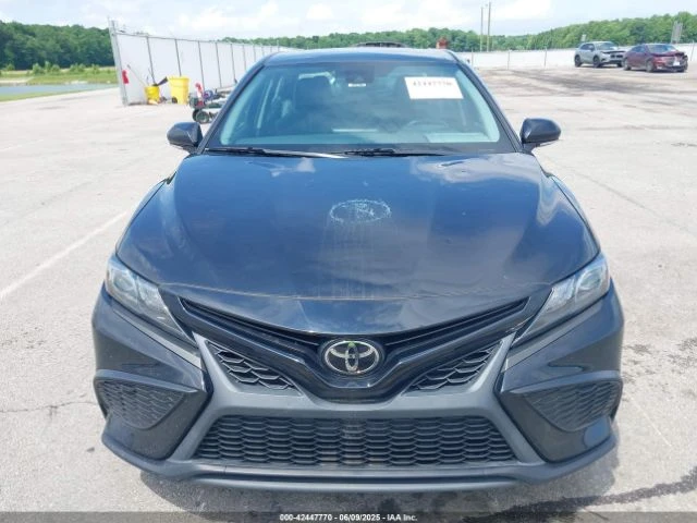 Toyota Camry SE - изображение 6