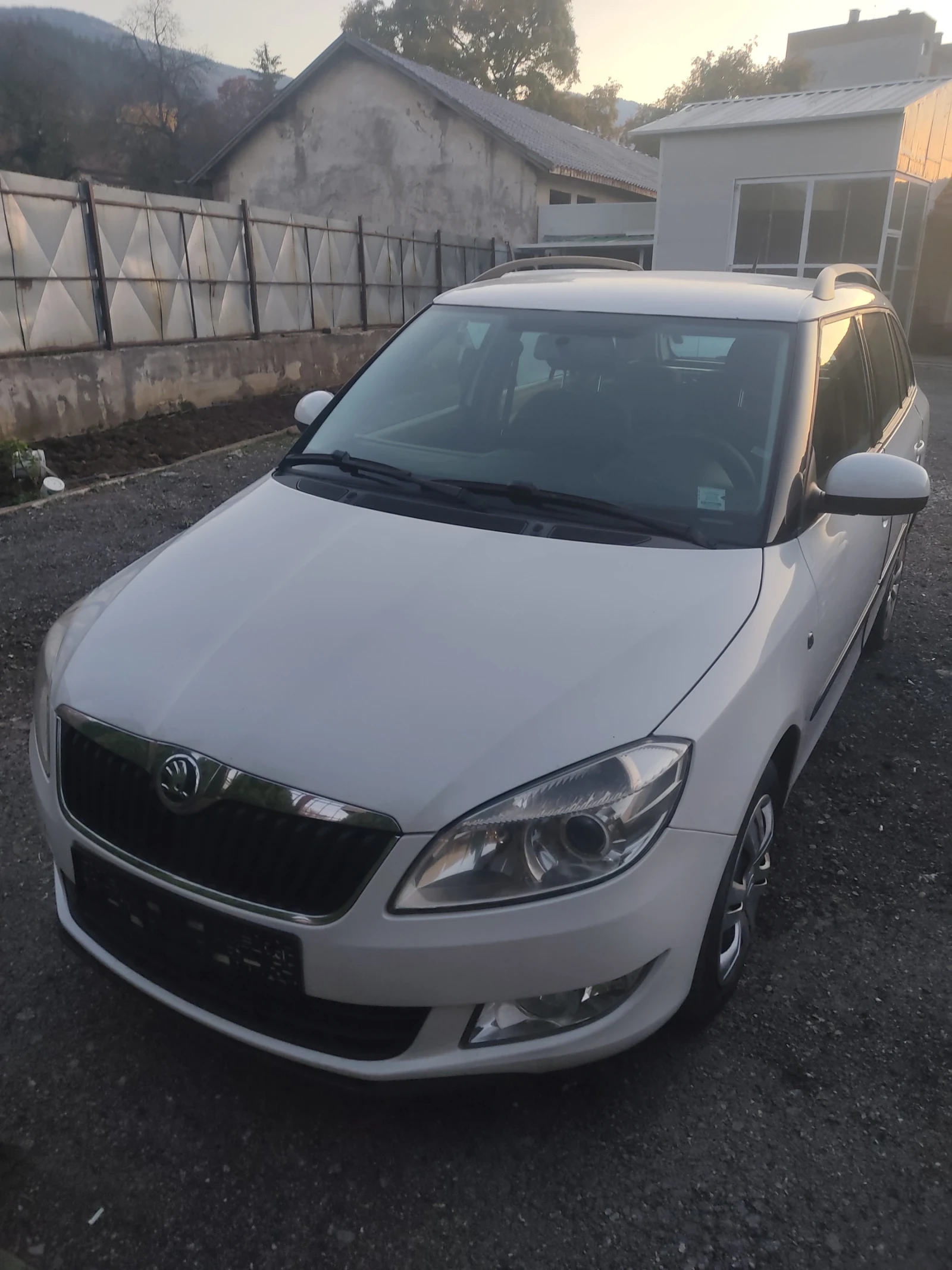 Skoda Fabia 1.6tdi 90cv - изображение 5