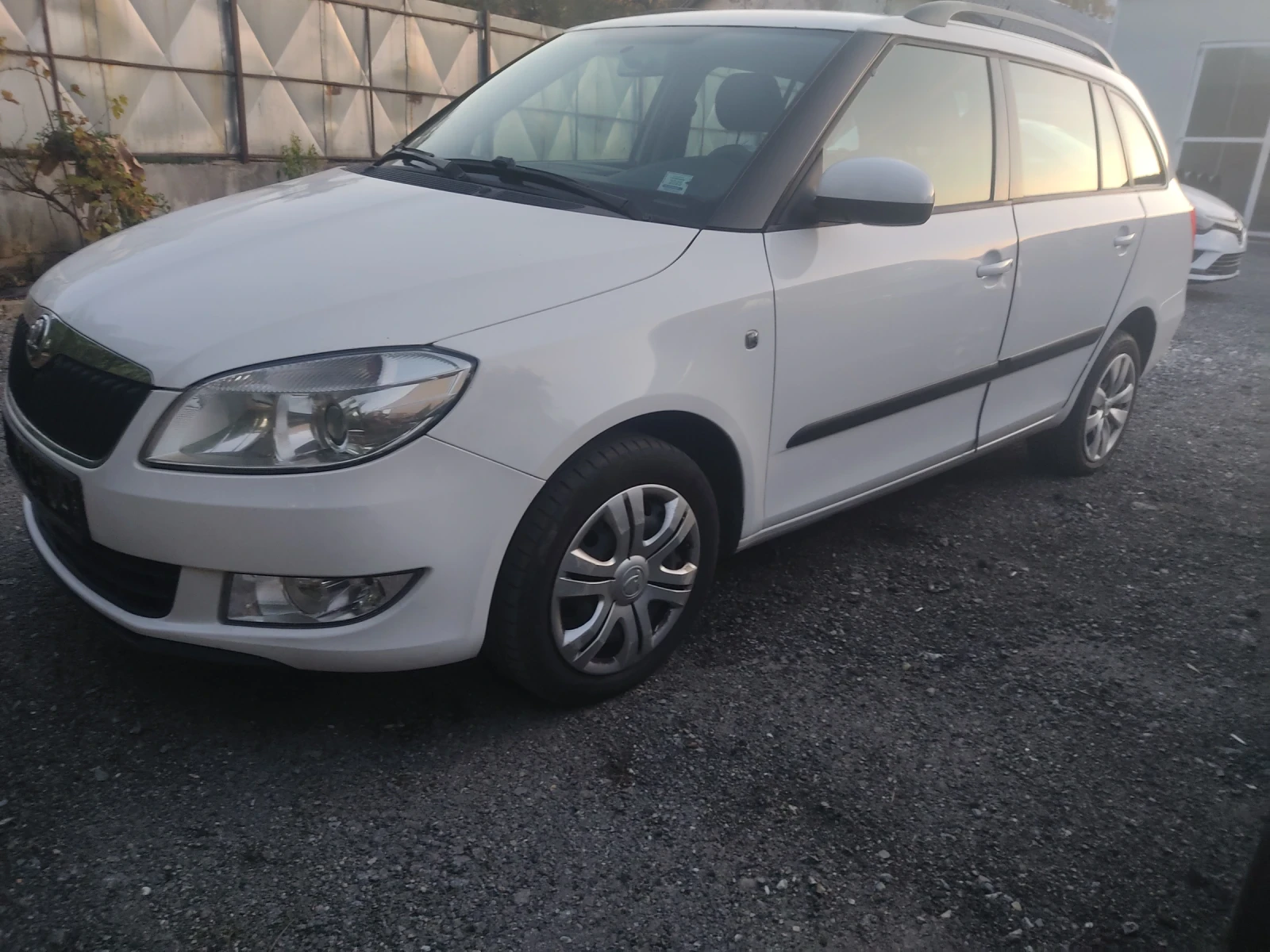 Skoda Fabia 1.6tdi 90cv - изображение 3