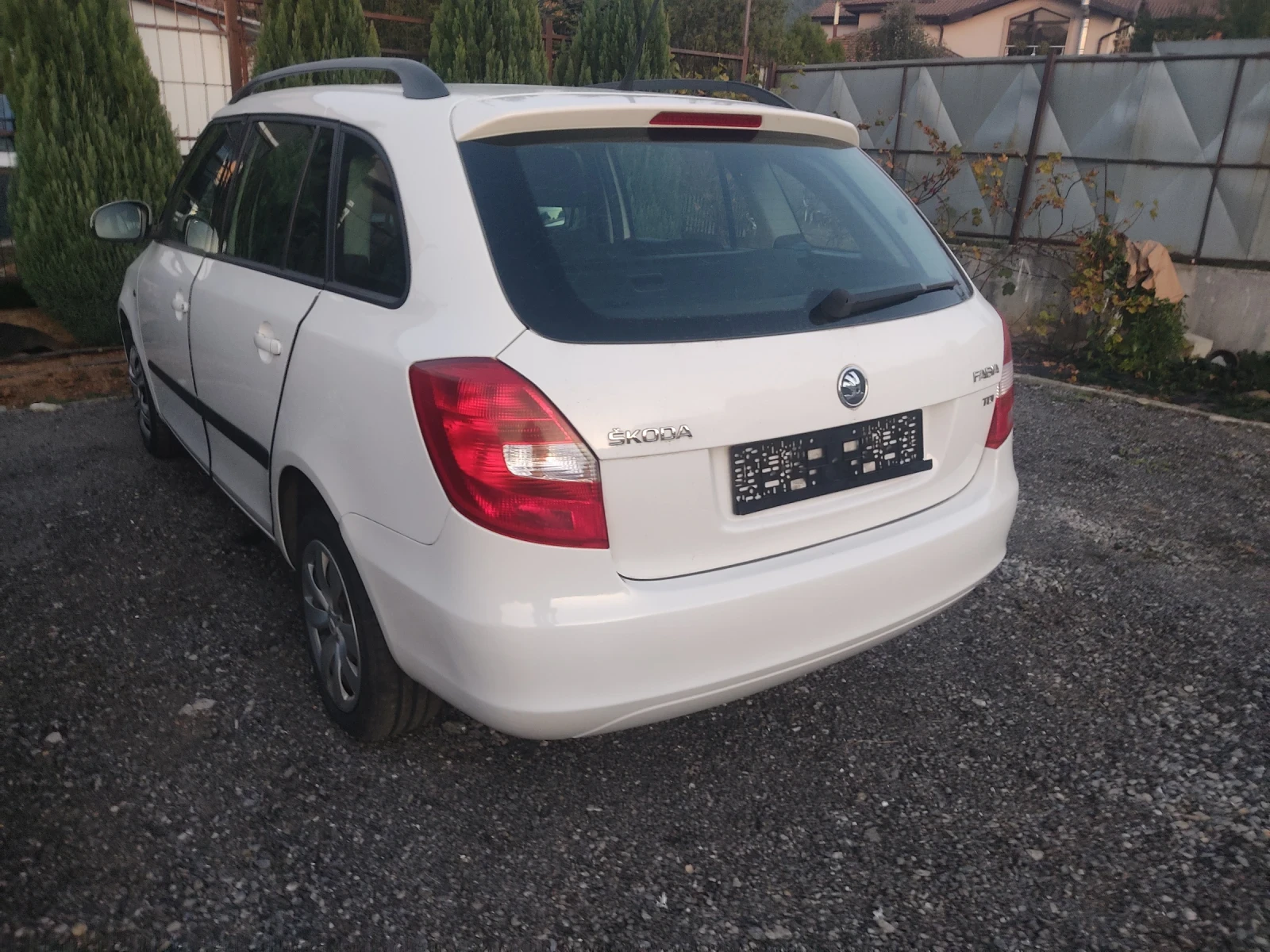 Skoda Fabia 1.6tdi 90cv - изображение 6