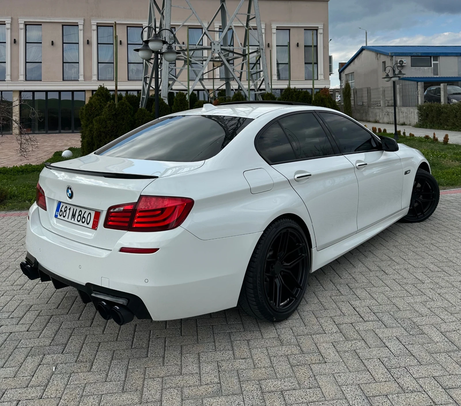 BMW 535 F10/313к.с/M-PERFORMANCE 8ZF. - изображение 3