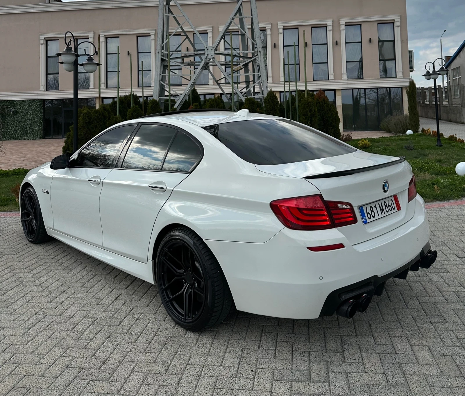 BMW 535 F10/313к.с/M-PERFORMANCE 8ZF. - изображение 4