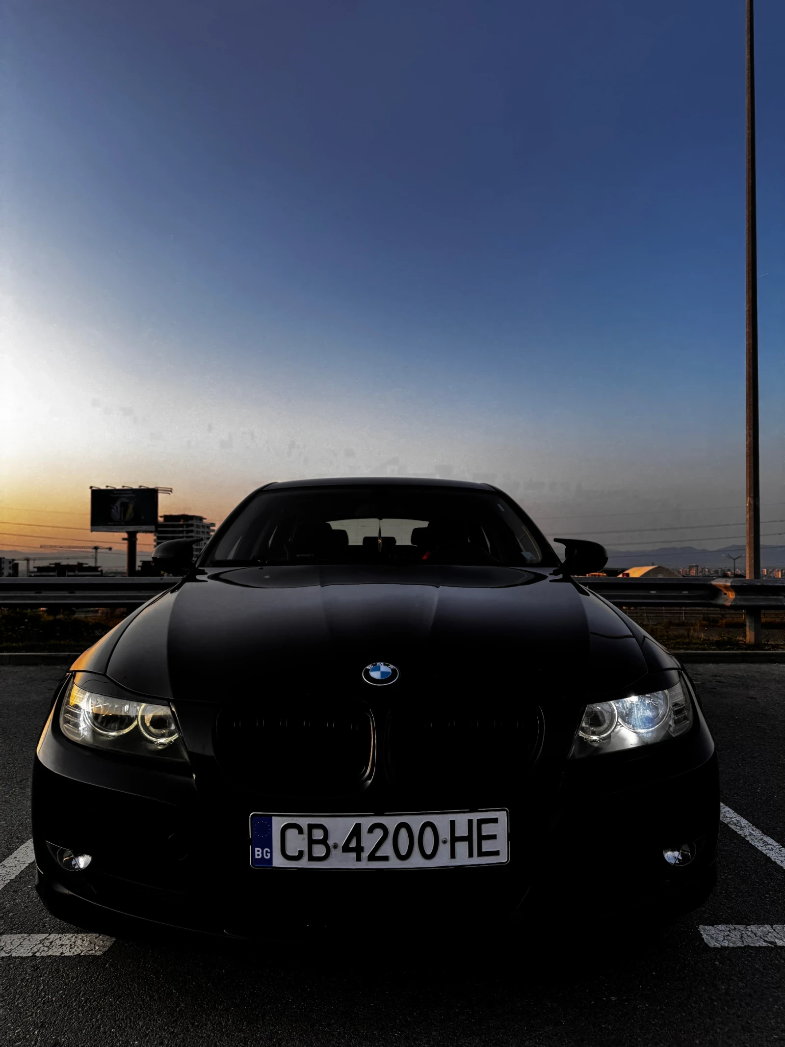 BMW 320 BMW e91 lci 318d - изображение 10