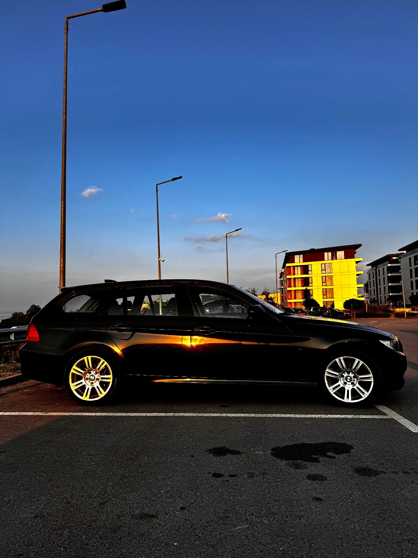BMW 320 BMW e91 lci 318d - изображение 4