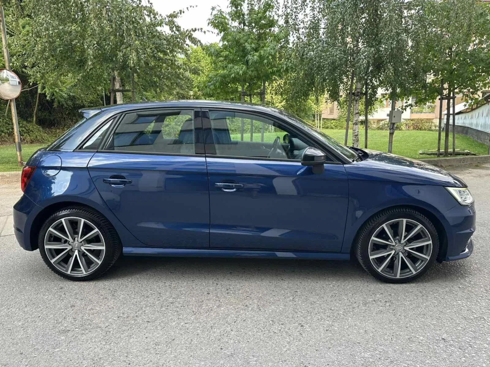 Audi A1 1.4TDI / DSG - изображение 8