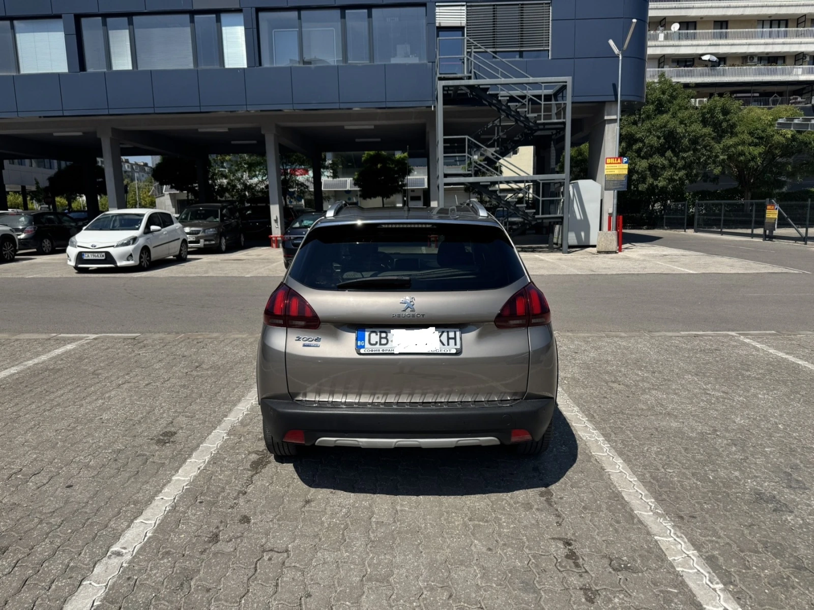 Peugeot 2008 Allure 1.2 - изображение 2