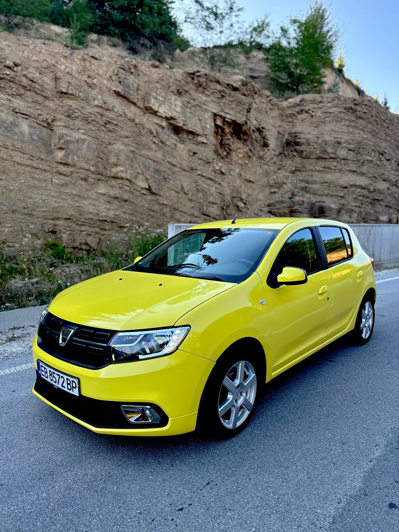 Dacia Sandero 0.9 - 90кс газ/бензин | Mobile.bg — изображение 1