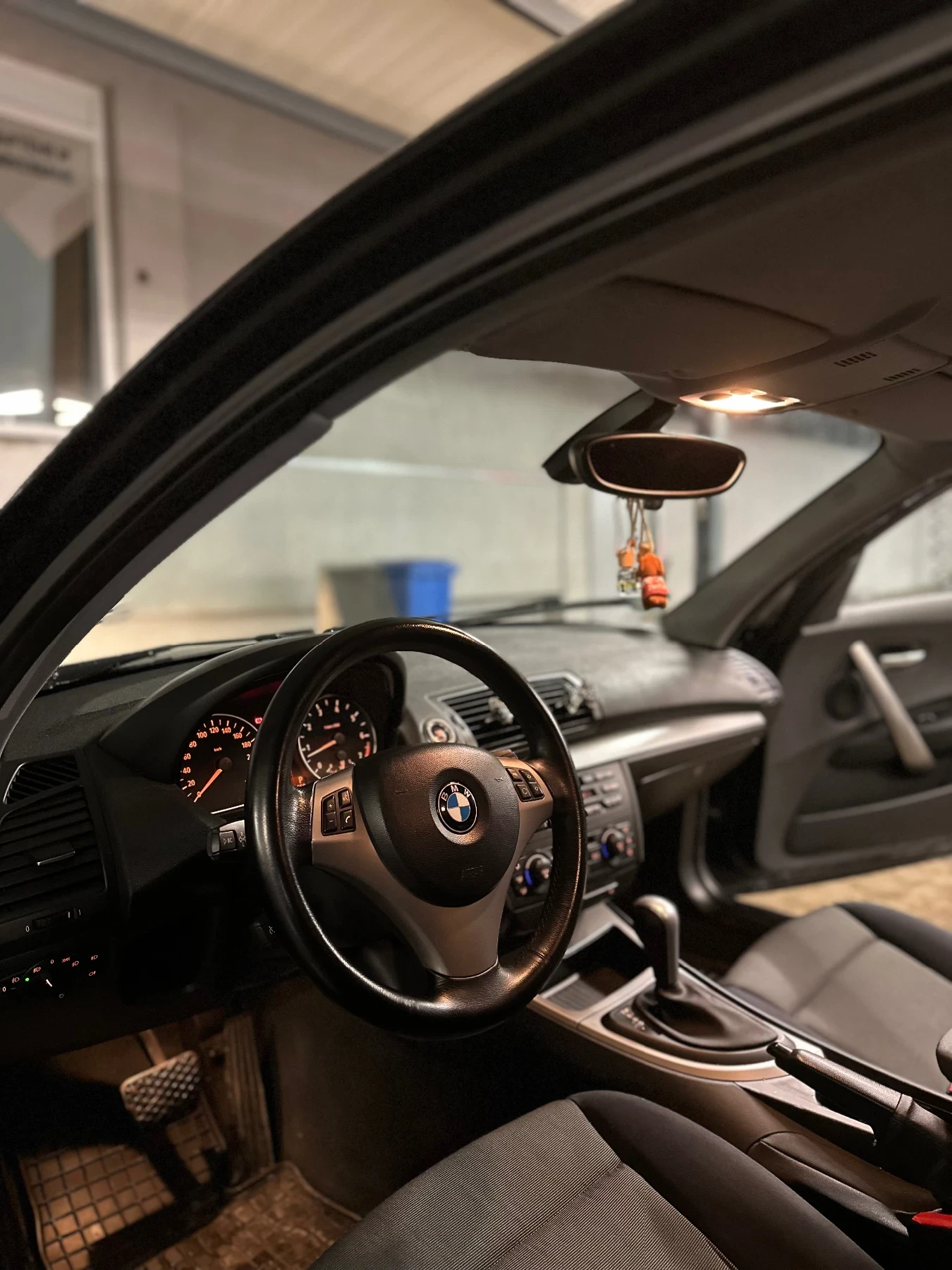 BMW 118 1.8 - изображение 4