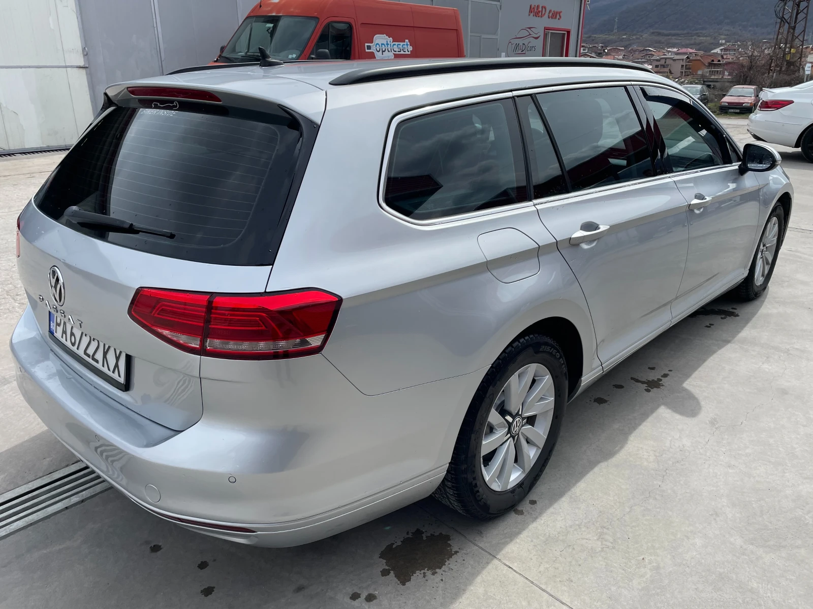 VW Passat 2.0 TDI, снимка 5 - Автомобили и джипове - 53913670