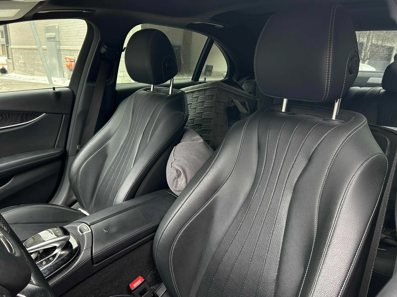 Mercedes-Benz E 300 4MATIC С РЕГИСТРАЦИЯ & АВТО КРЕДИТ , снимка 12 - Автомобили и джипове - 53958964