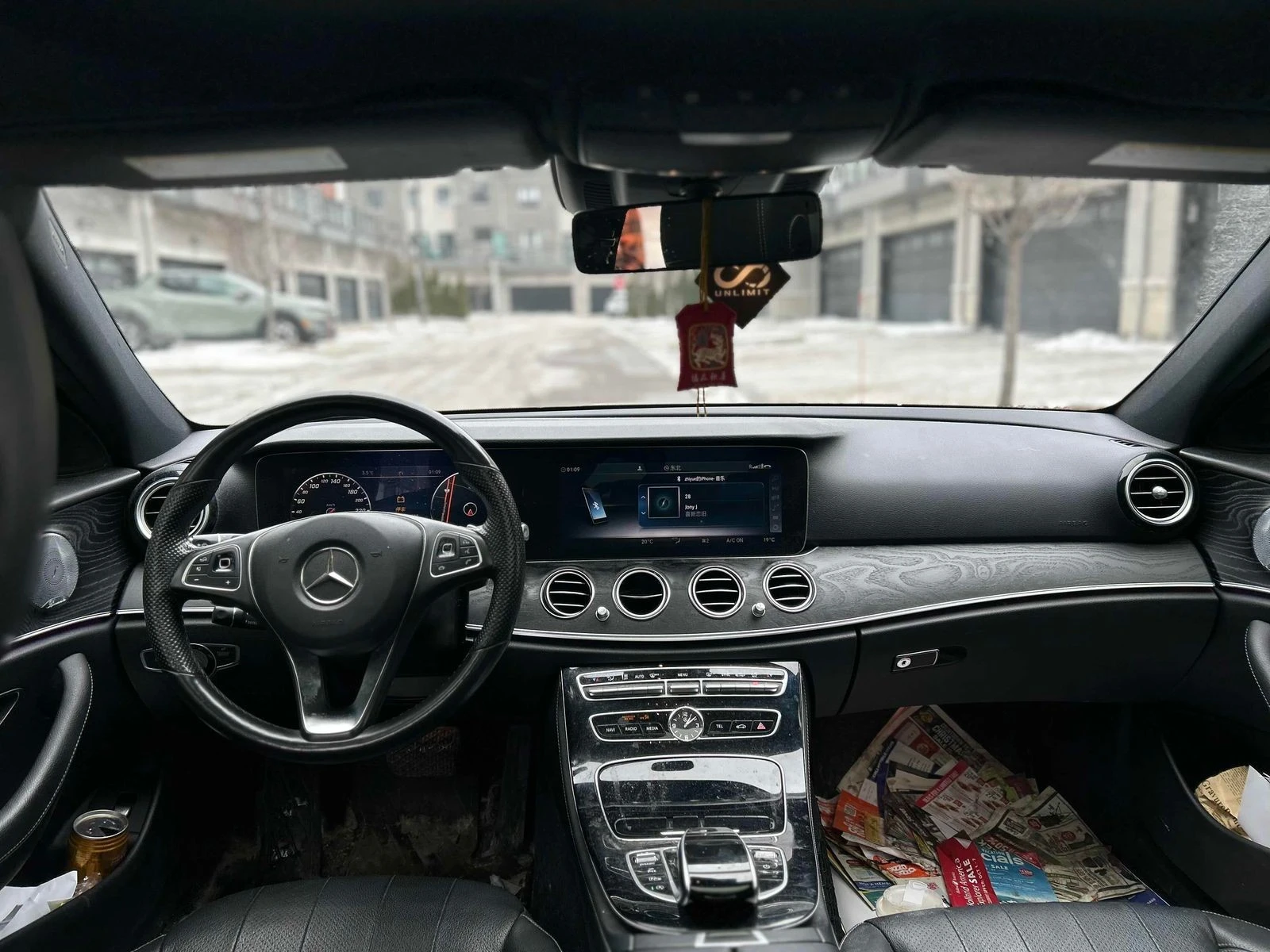 Mercedes-Benz E 300 4MATIC С РЕГИСТРАЦИЯ & АВТО КРЕДИТ , снимка 9 - Автомобили и джипове - 53958964