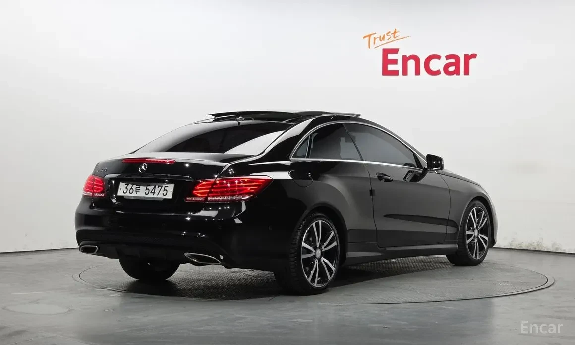 Mercedes-Benz E 400 AMG Line * Подгрев * Обдухване , снимка 2 - Автомобили и джипове - 54421789