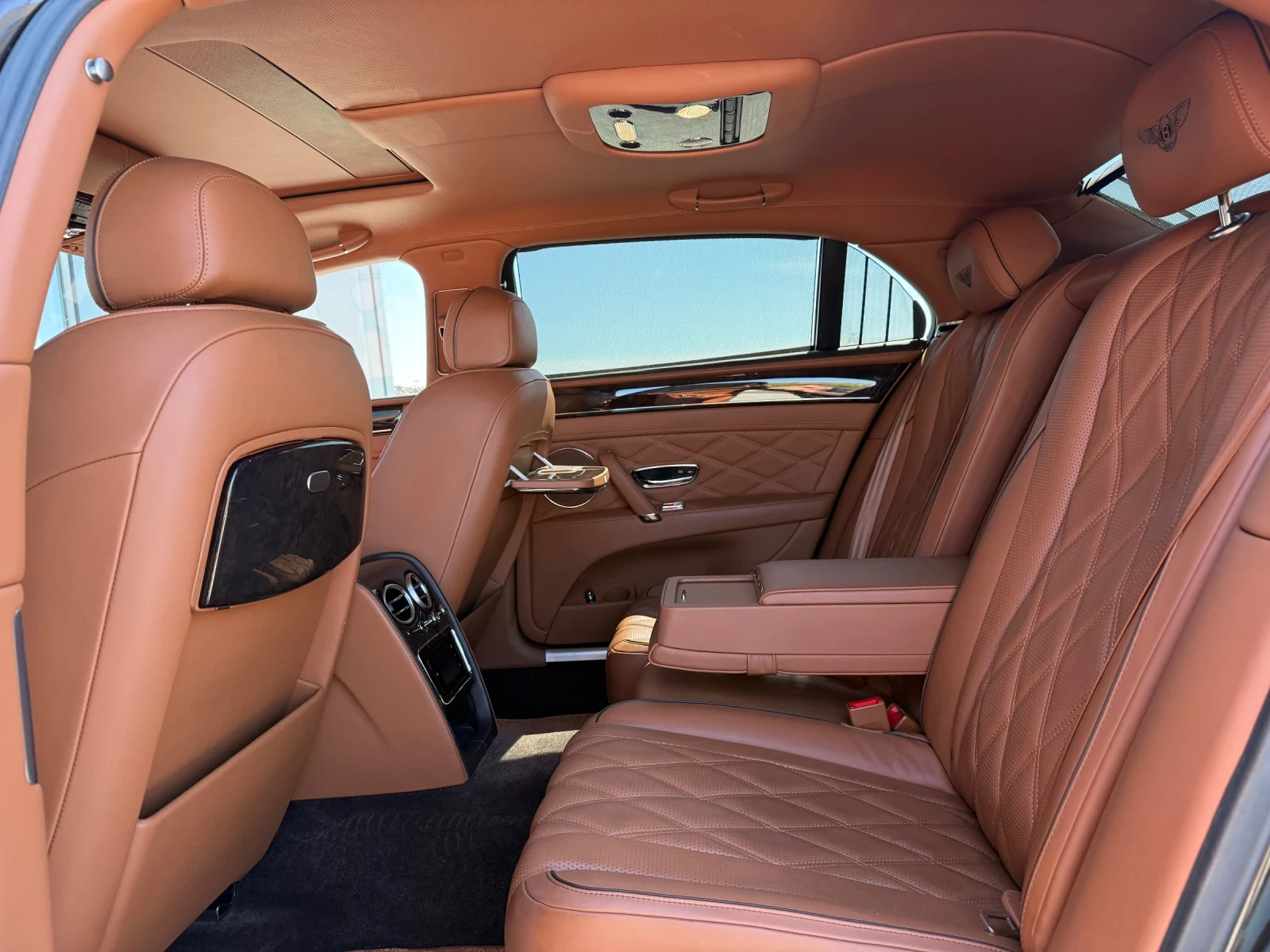 Bentley Flying Spur V8, снимка 14 - Автомобили и джипове - 54455747