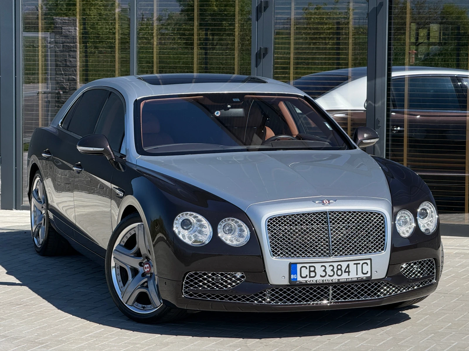 Bentley Flying Spur V8
