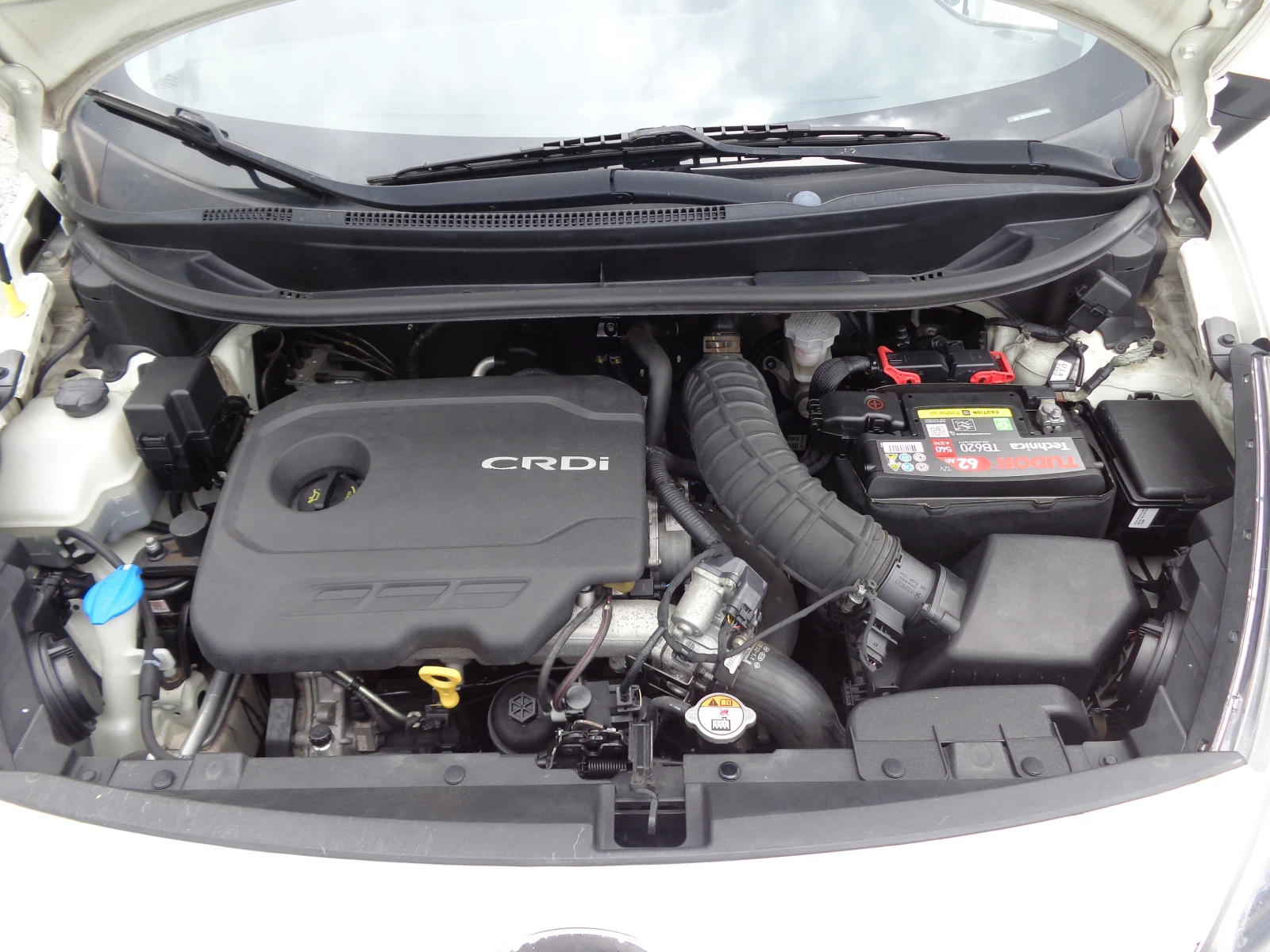 Kia Rio 1.1 CRDI, снимка 16 - Автомобили и джипове - 54606170