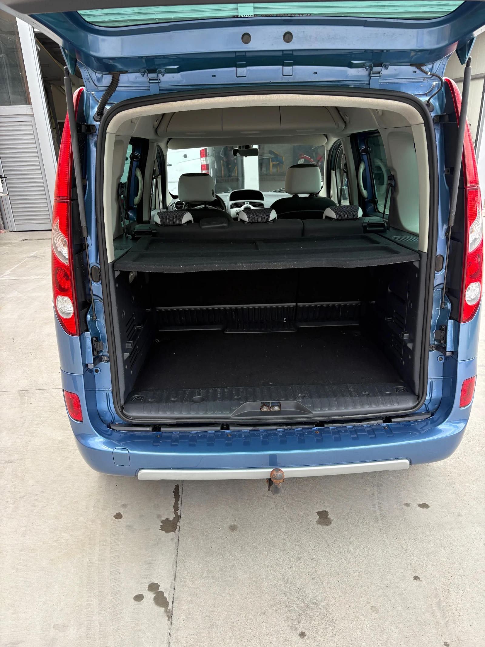 Renault Kangoo 1.5 DCI ПЪТНИЧЕСКИ, снимка 7 - Автомобили и джипове - 54634667