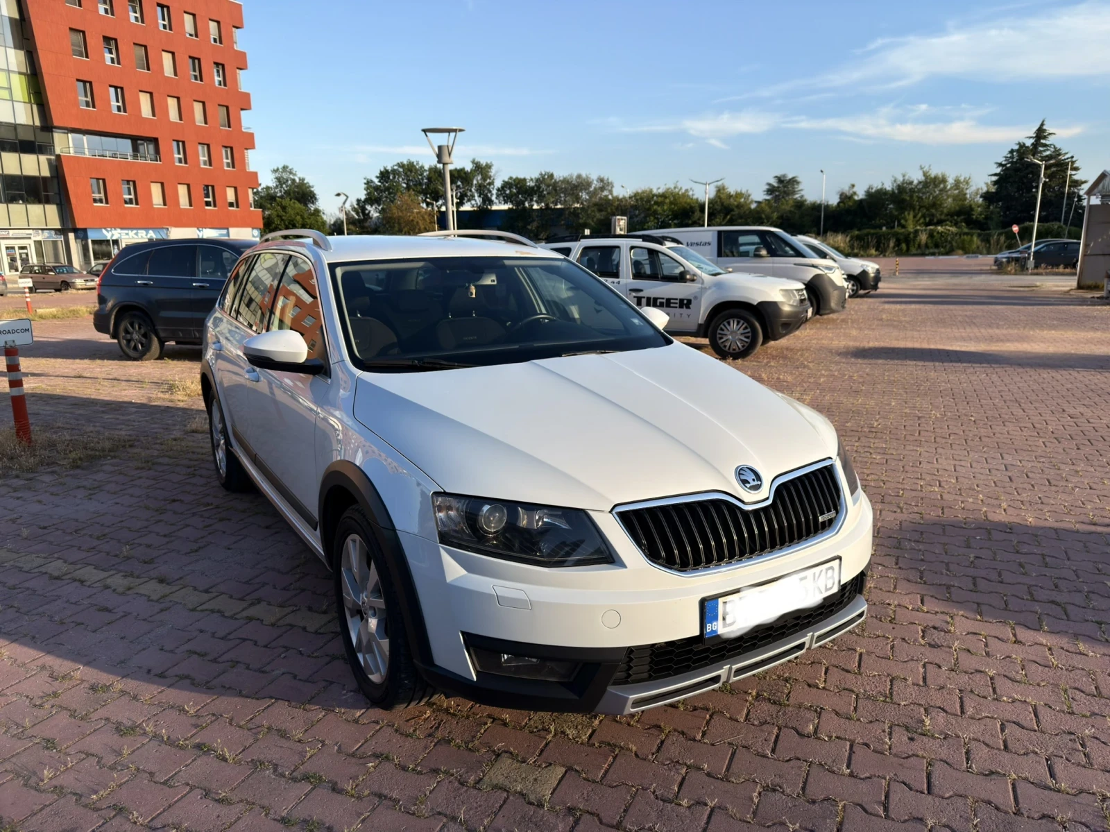 Skoda Octavia Scout , снимка 3 - Автомобили и джипове - 55019889
