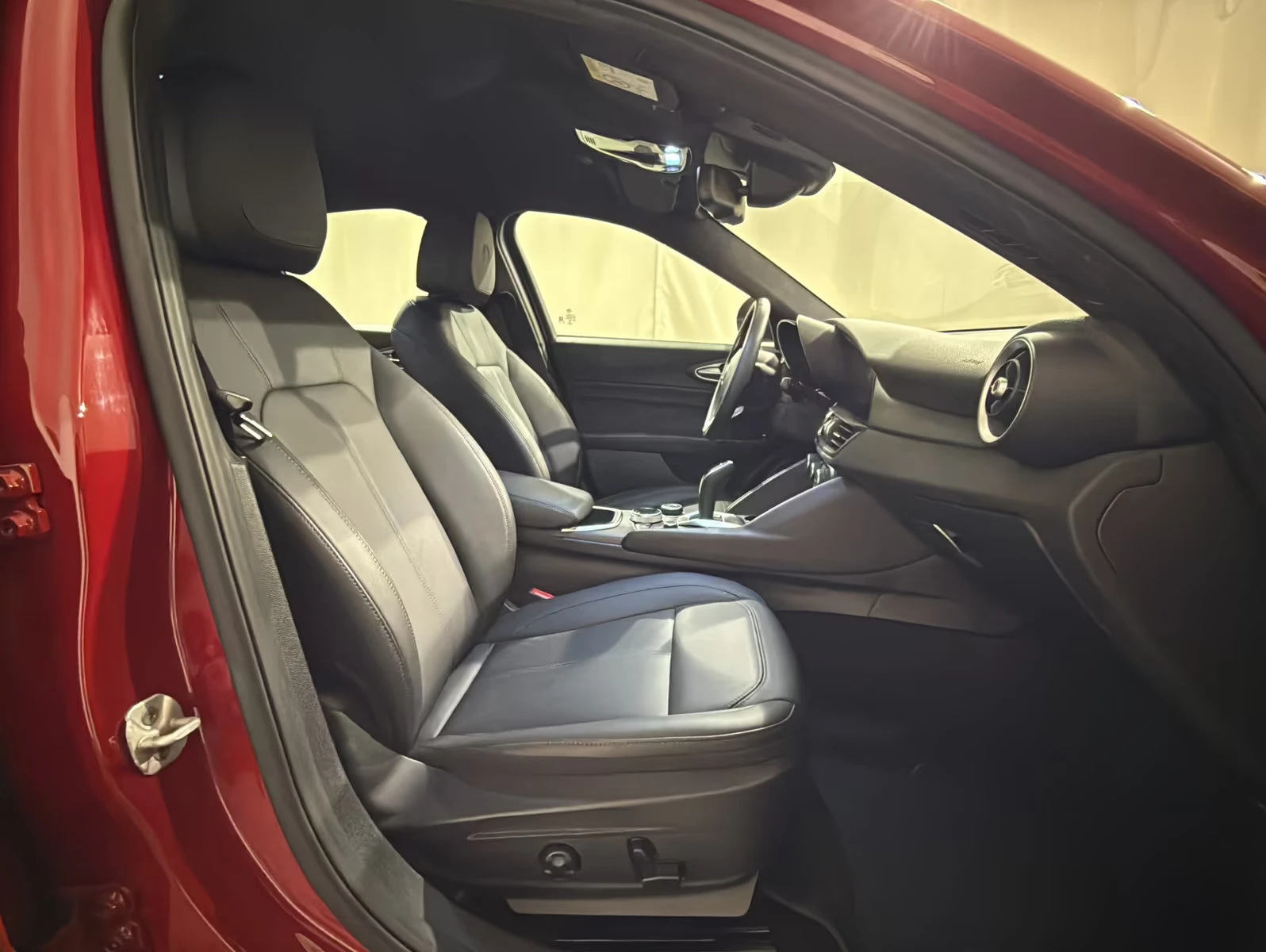 Alfa Romeo Giulia TI/Q4/280HP/MATRIX/DIGITAL/18/CAM/KLESS/559z, снимка 12 - Автомобили и джипове - 55207702