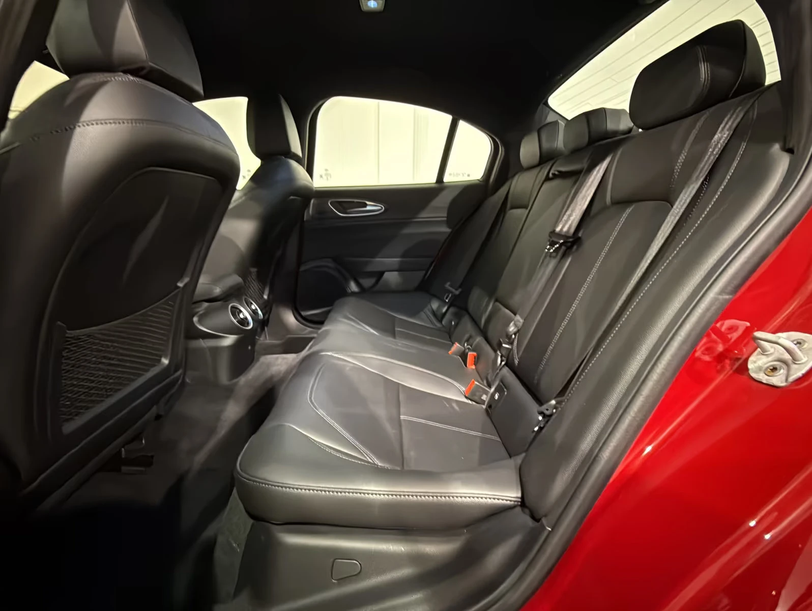 Alfa Romeo Giulia TI/Q4/280HP/MATRIX/DIGITAL/18/CAM/KLESS/559z, снимка 13 - Автомобили и джипове - 55207702
