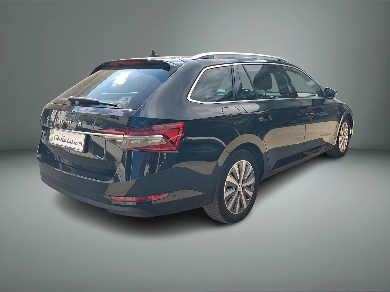 Skoda Superb Комби Стайл 2, 0 TDI, 200 к.с., 7DSG, снимка 5 - Автомобили и джипове - 56104921
