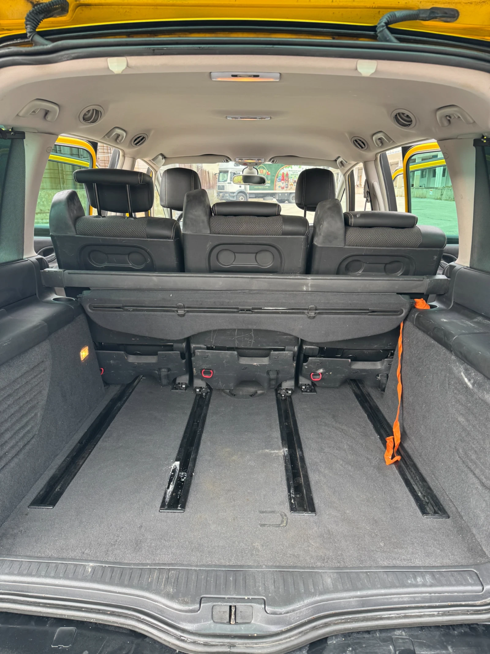 Renault Grand espace 2.0 dCI, снимка 14 - Автомобили и джипове - 56200720