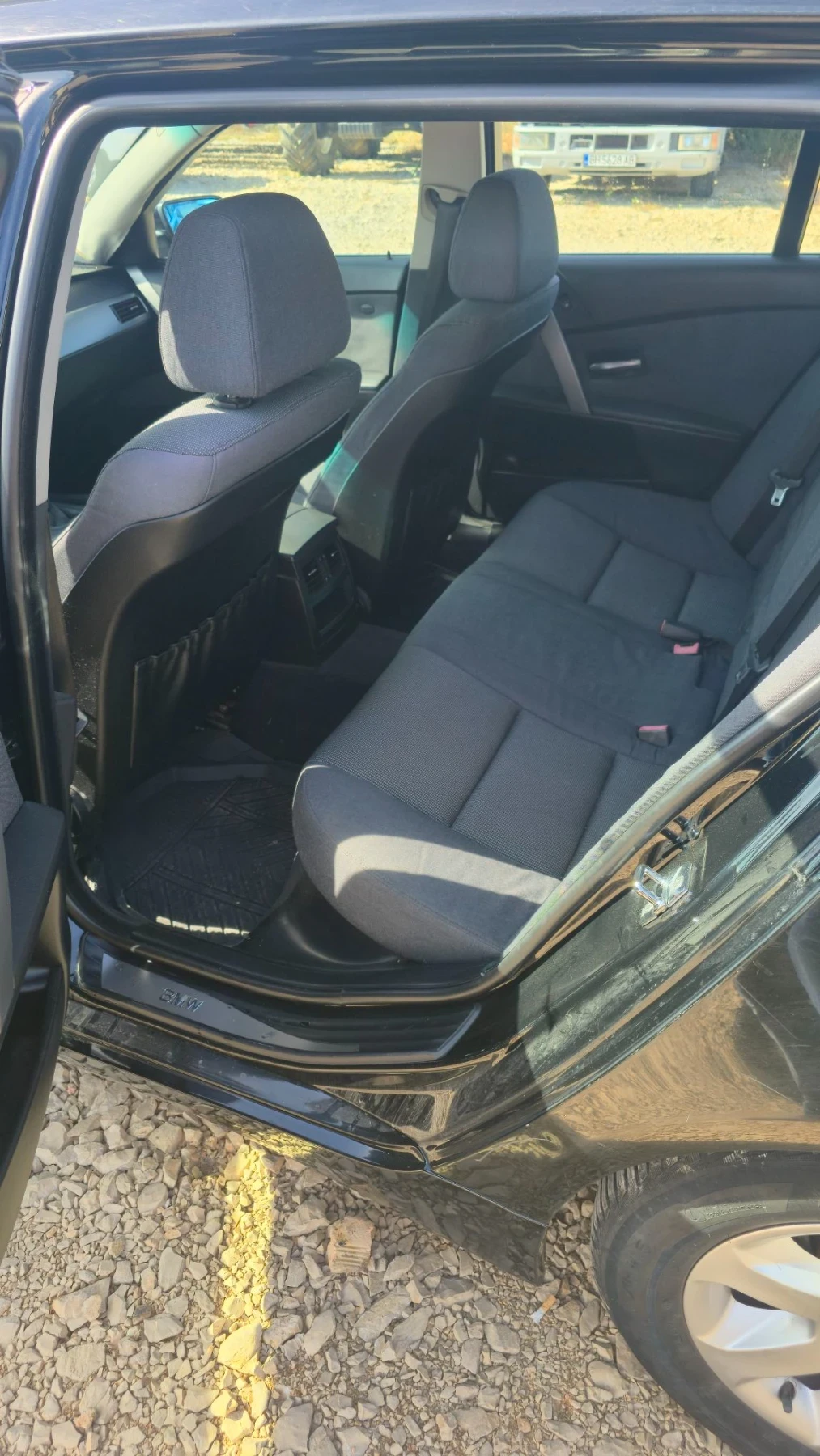 BMW 525 Автомат, снимка 5 - Автомобили и джипове - 56337061