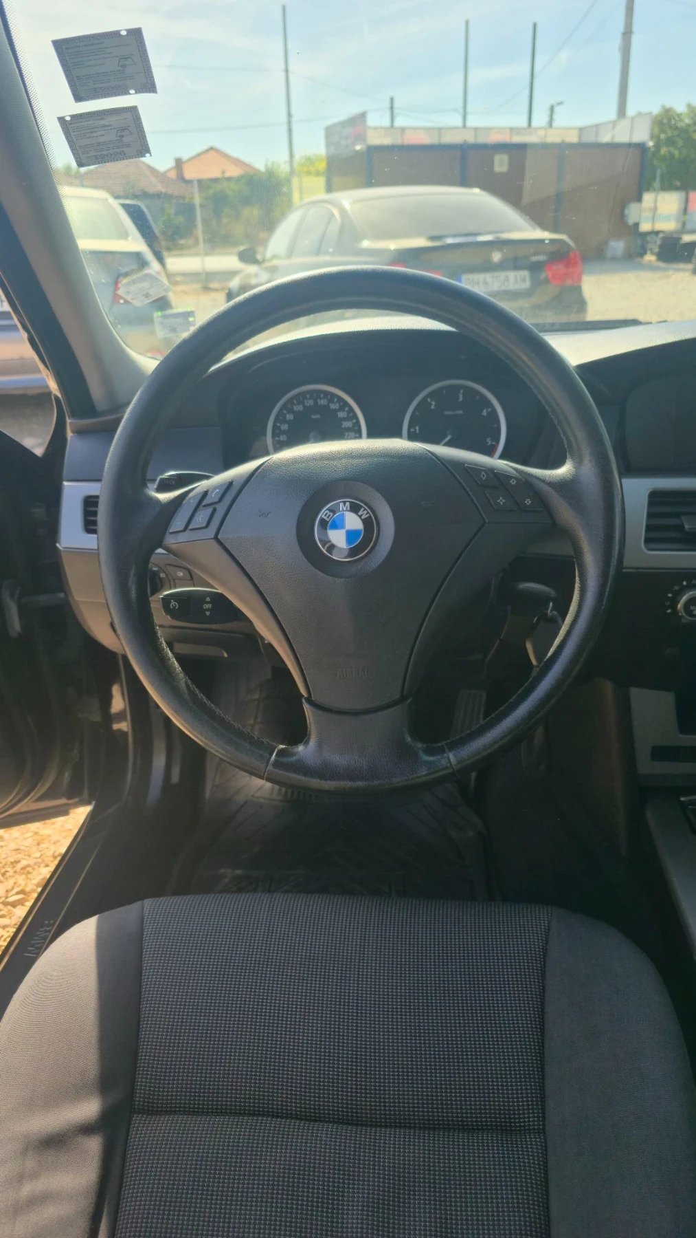 BMW 525 Автомат, снимка 10 - Автомобили и джипове - 56337061