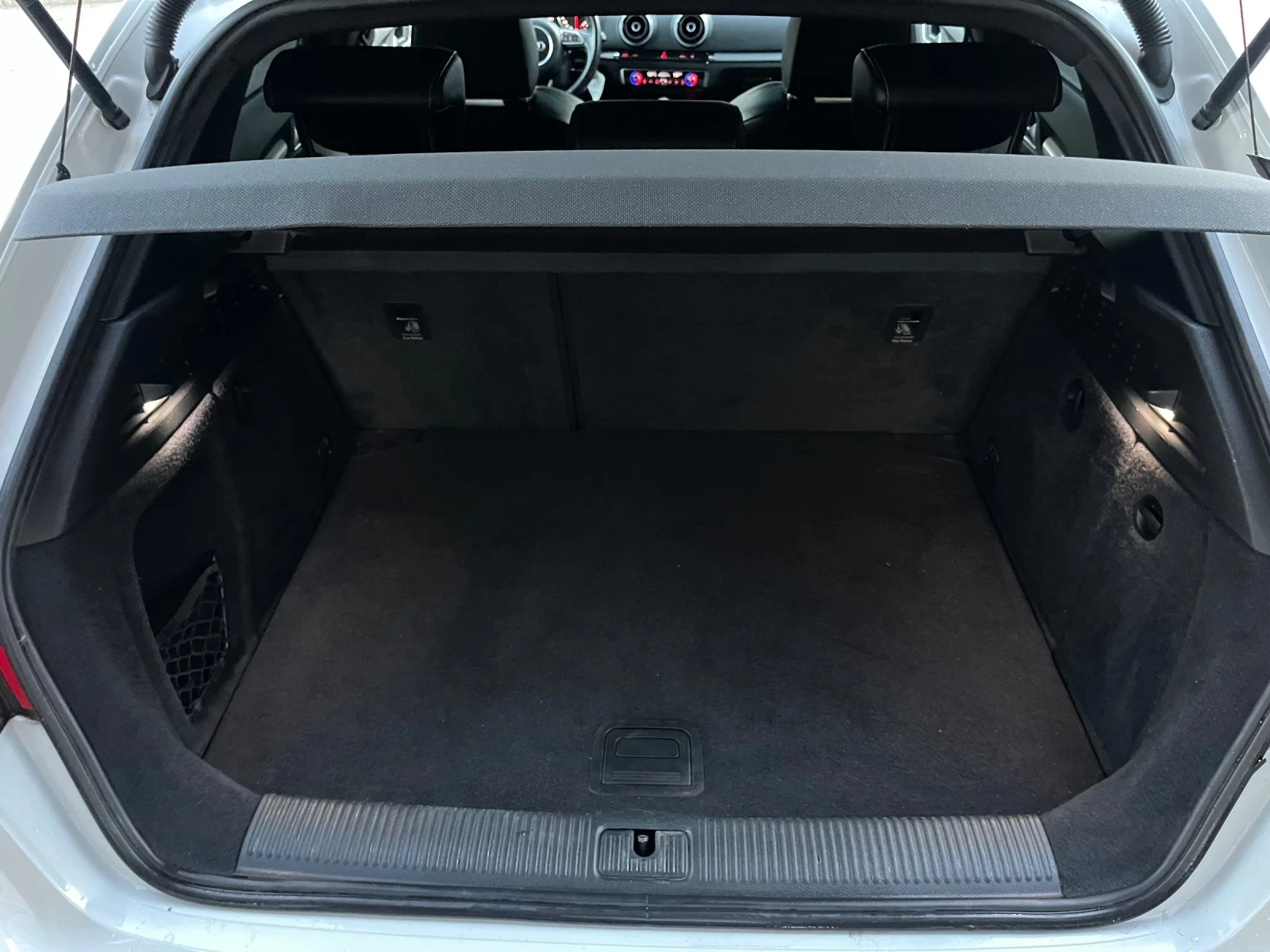 Audi A3 3xS-Line-DSG-LED , снимка 15 - Автомобили и джипове - 56602715