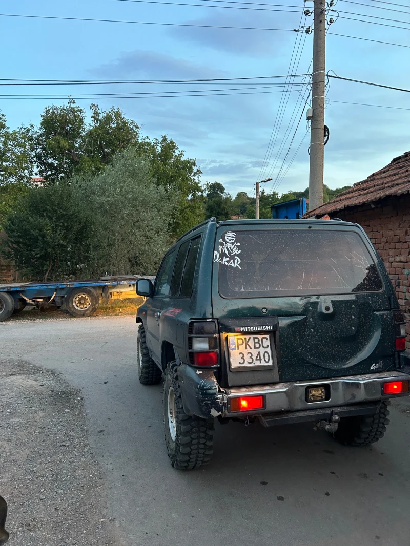 Mitsubishi Pajero 2.5 , снимка 4 - Автомобили и джипове - 47033271