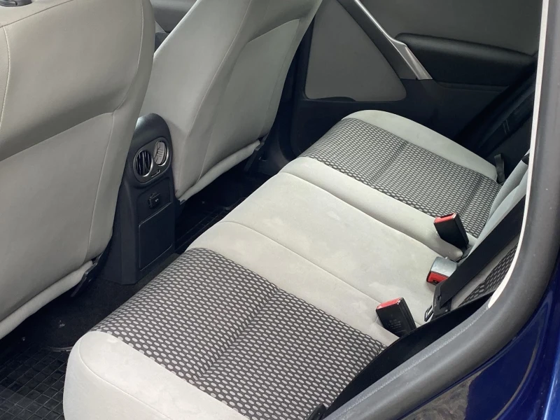 VW Tiguan 2.0 TDI, снимка 10 - Автомобили и джипове - 52541563