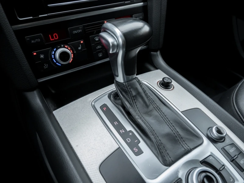 Audi Q7 * Quattro 4dr 3.0L TDI Progressive !! EXCELLENT CO, снимка 16 - Автомобили и джипове - 52959314