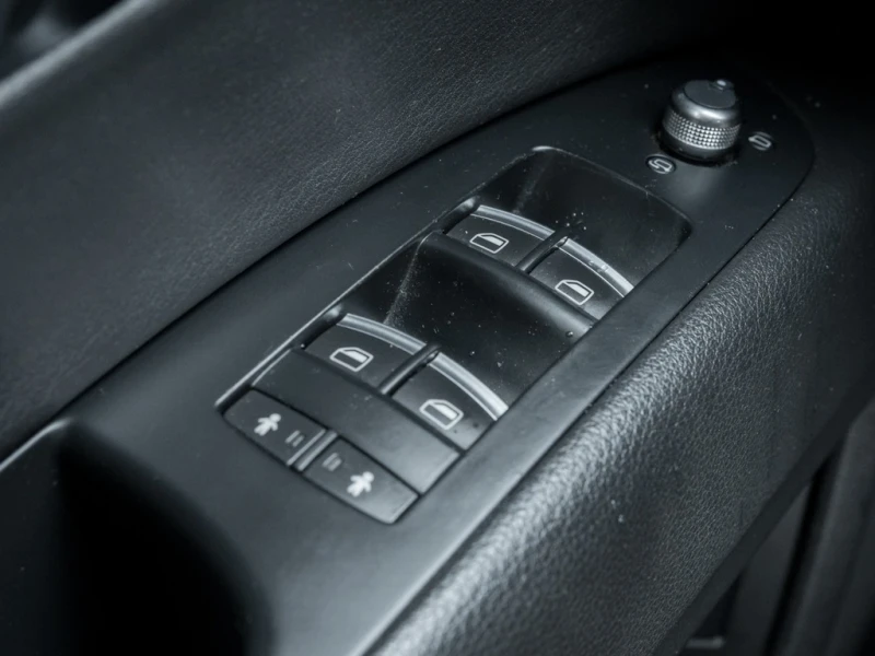 Audi Q7 * Quattro 4dr 3.0L TDI Progressive !! EXCELLENT CO, снимка 14 - Автомобили и джипове - 52959314