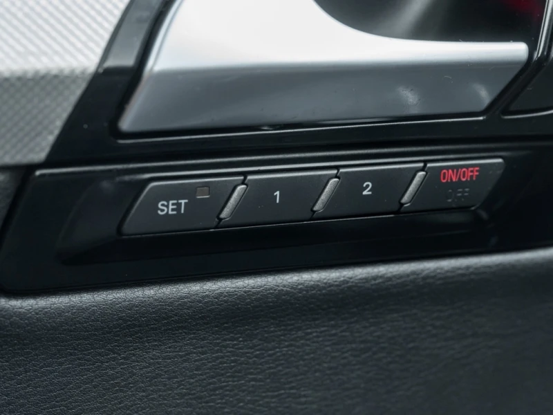 Audi Q7 * Quattro 4dr 3.0L TDI Progressive !! EXCELLENT CO, снимка 15 - Автомобили и джипове - 52959314