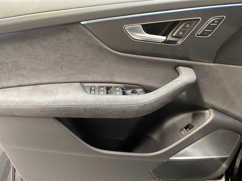 Audi RSQ8 PERFORMANCE* CERAMIC* CARBON* B&O* ГАРАНЦИЯ, снимка 7 - Автомобили и джипове - 53427811