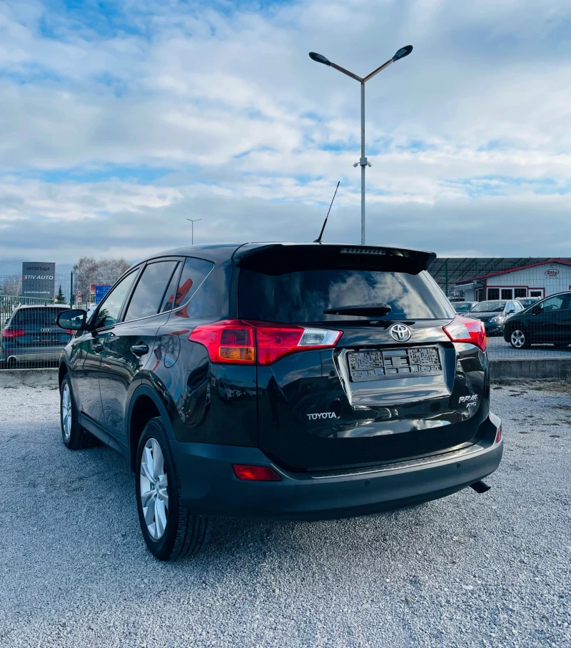 Toyota Rav4 2.2 D-4D Longe * Кожа* Камера* Сервизна история* , снимка 7 - Автомобили и джипове - 53586899