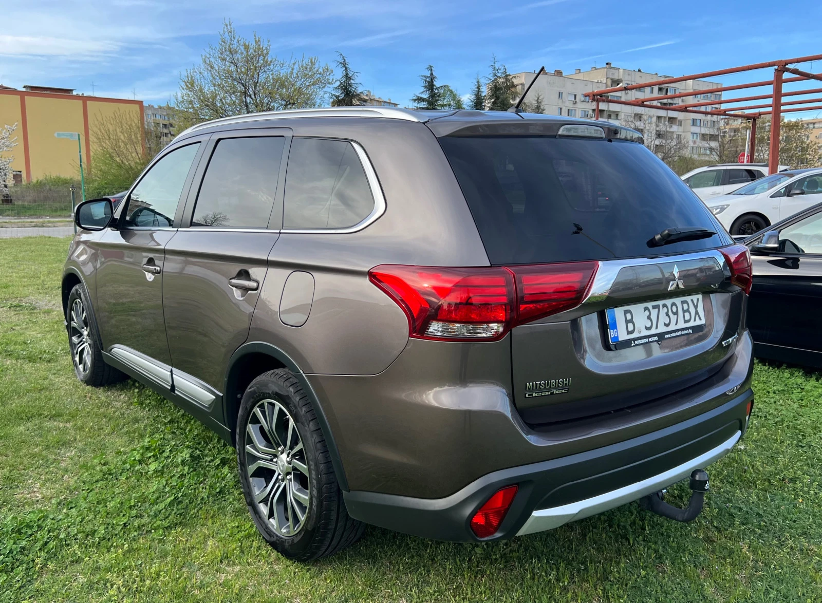 Mitsubishi Outlander 2.2DID* ClearTec* Keyless* Go* Camera* Euro6B - изображение 7