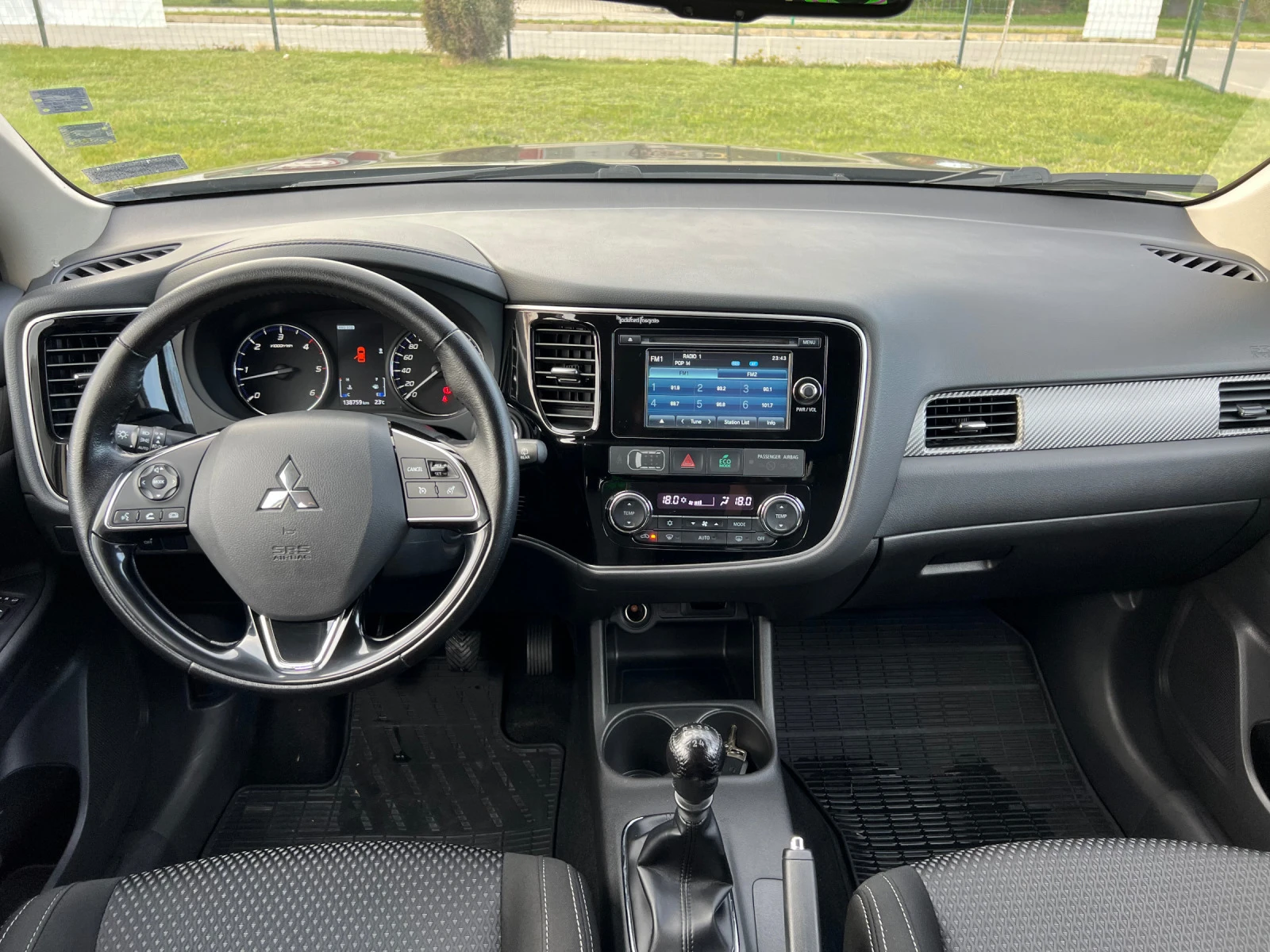 Mitsubishi Outlander 2.2DID* ClearTec* Keyless* Go* Camera* Euro6B - изображение 9