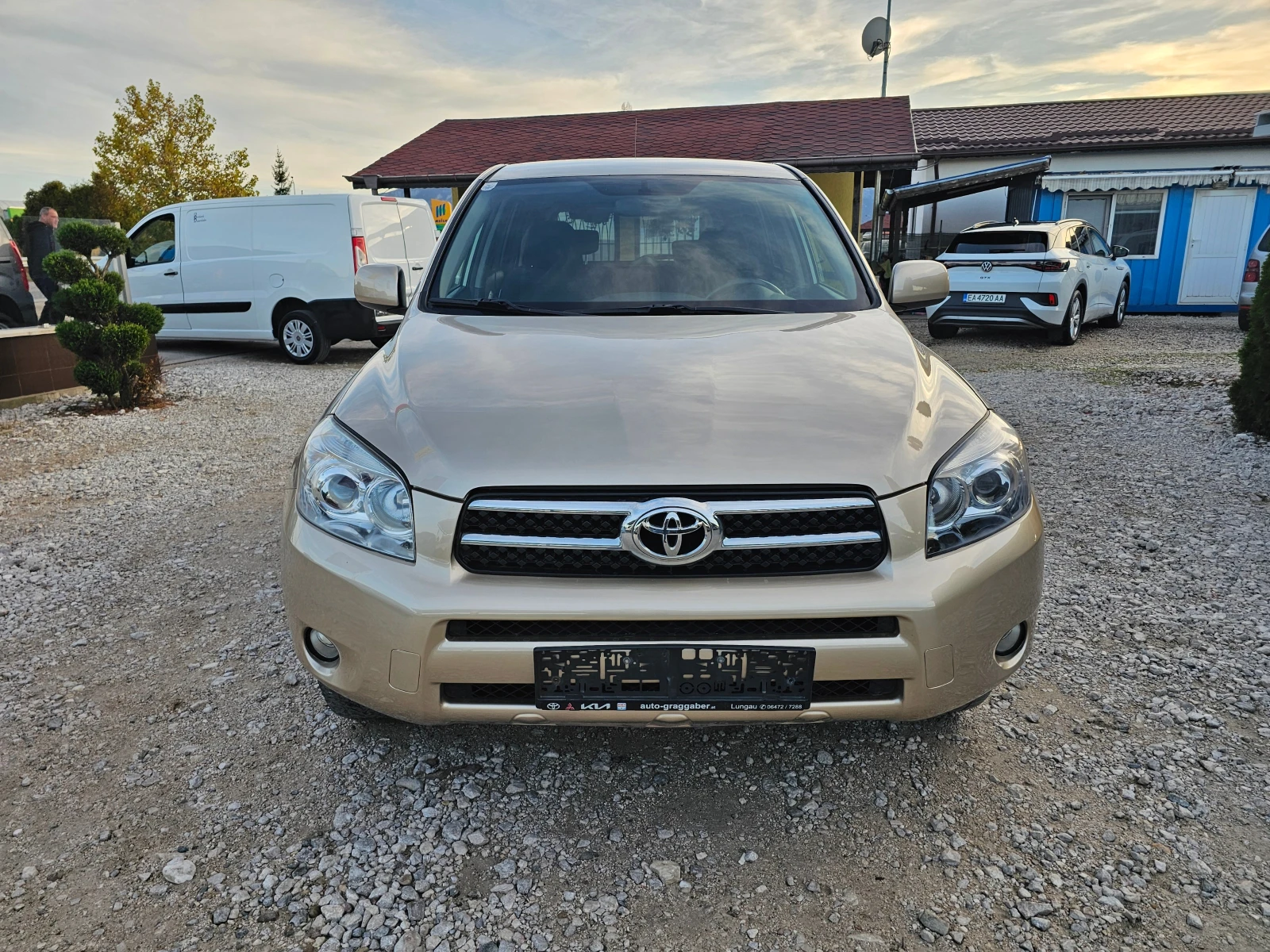 Toyota Rav4 2.2 D-4D 136кс! ! ПАРКТРОНИК! !КЛИМАТРОНИК - изображение 8