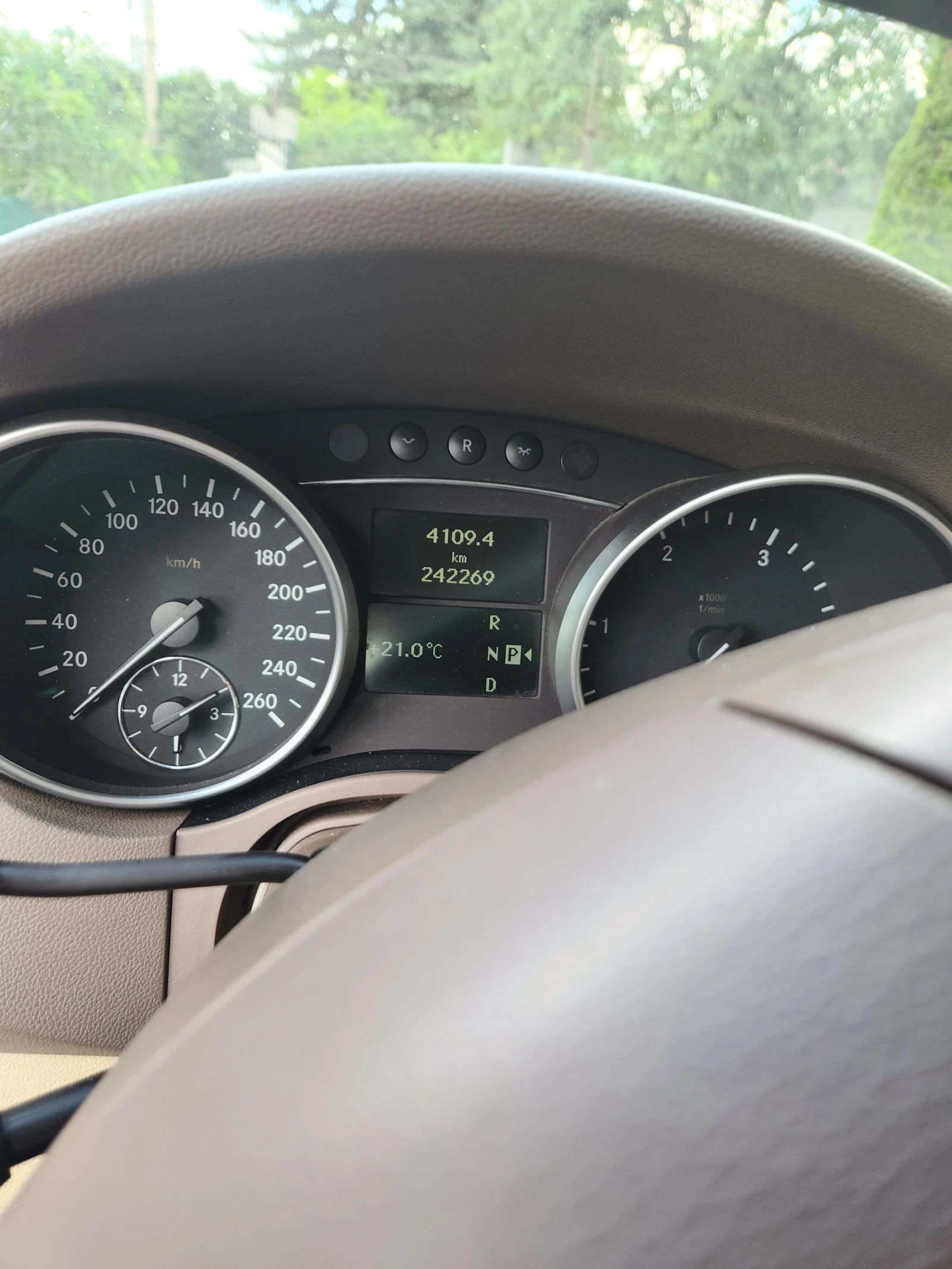 Mercedes-Benz ML 420  - изображение 5