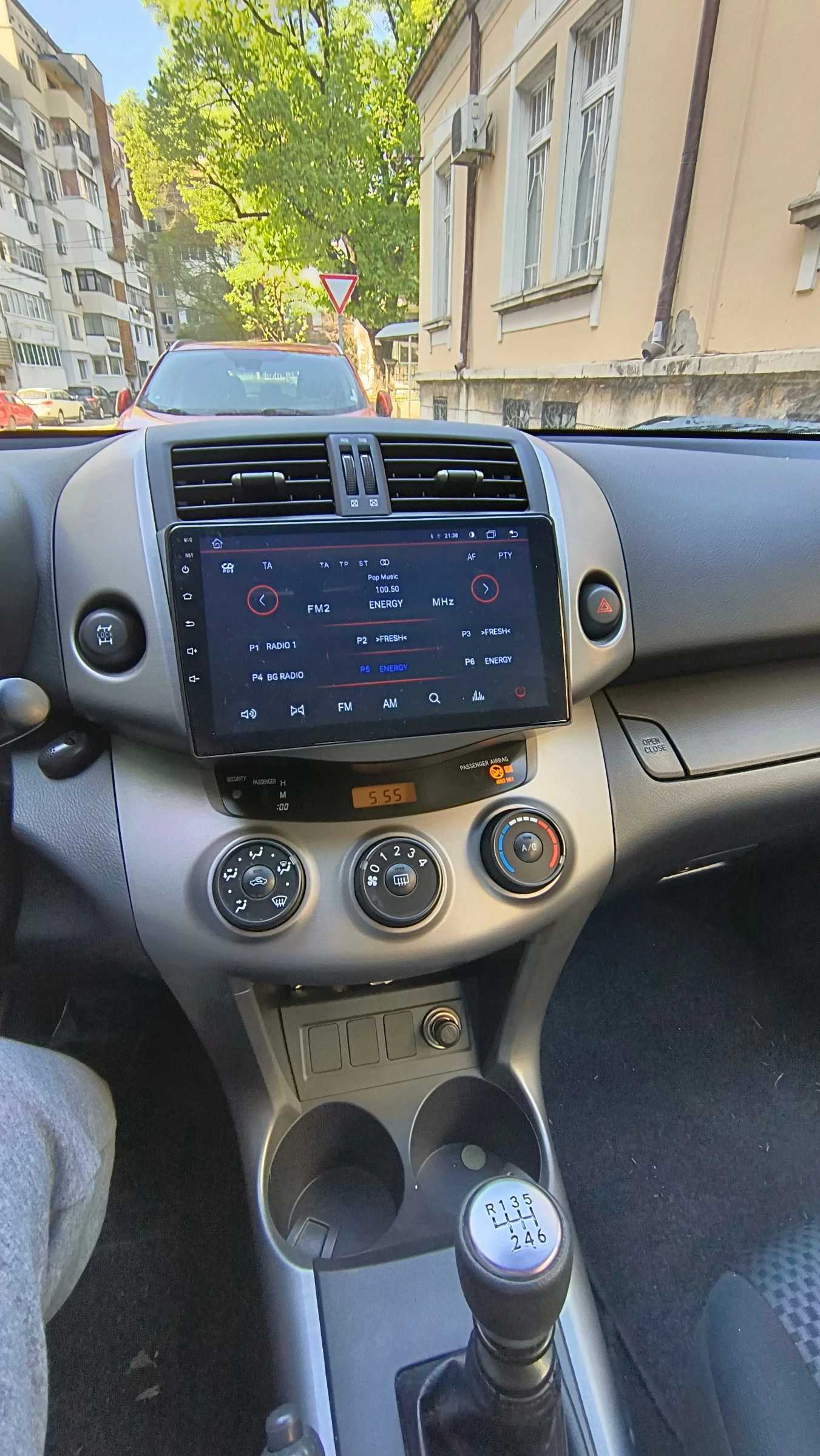 Toyota Rav4  - изображение 8