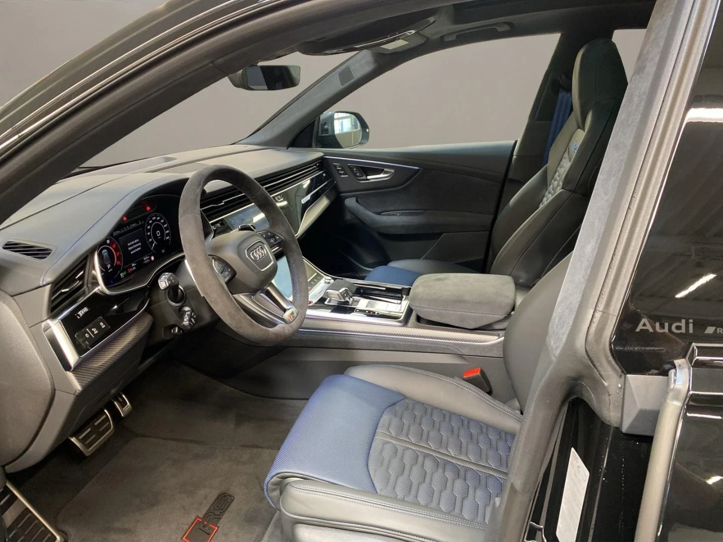 Audi RSQ8 PERFORMANCE* CERAMIC* CARBON* B&O* �������� | Mobile.bg � ����������� 9