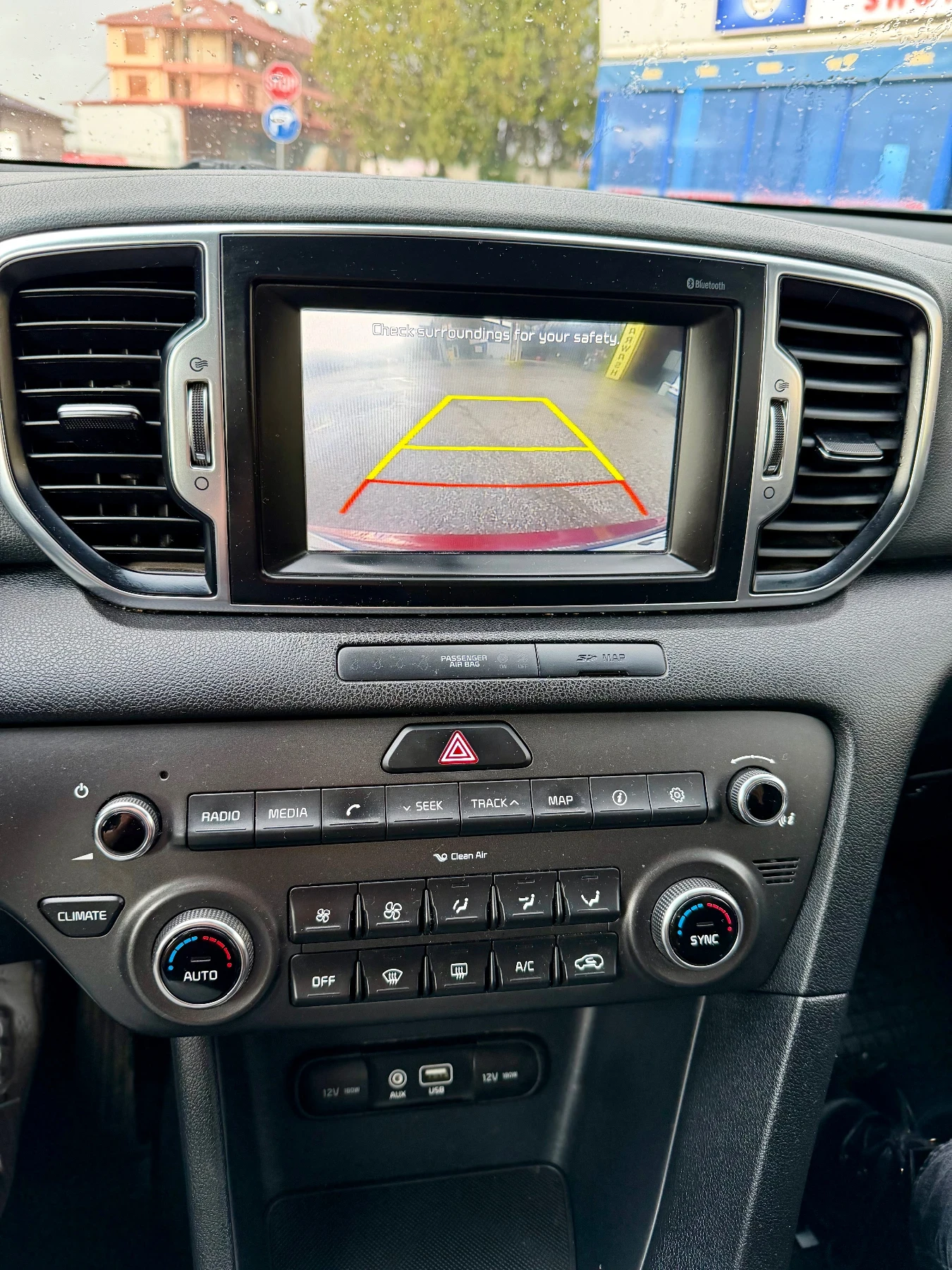 Kia Sportage 1.7 CRDi, снимка 16 - Автомобили и джипове - 53566446