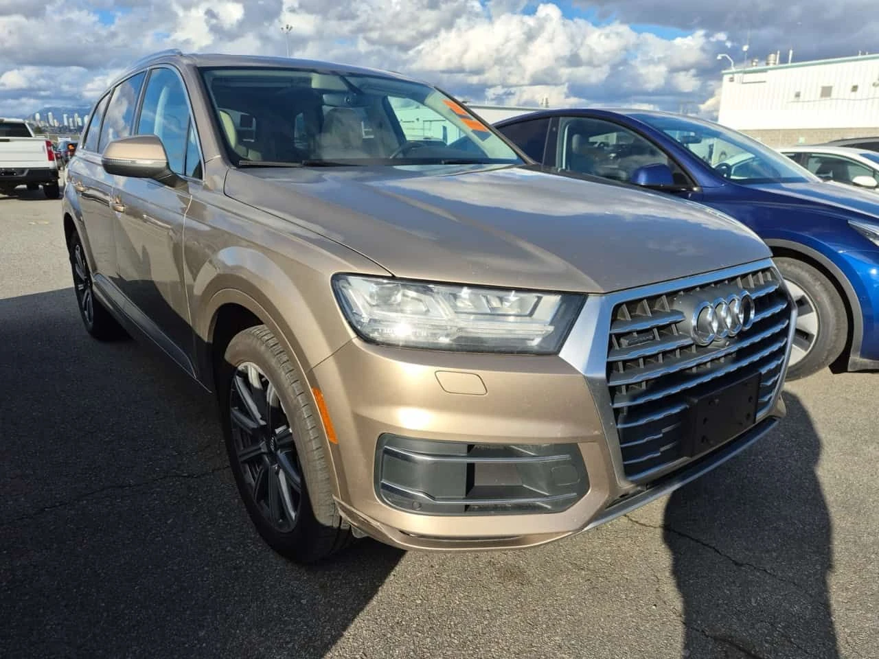 Audi Q7  PRESTIGE| ОБДУХВАНЕ| PANORAMA| CARFAX, снимка 2 - Автомобили и джипове - 54209081