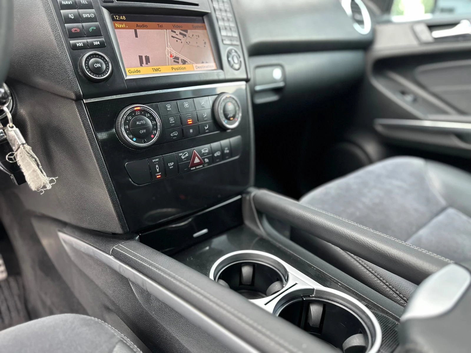 Mercedes-Benz ML 320 Facelift * 4Matic * 231хил.км.* Лизинг, снимка 11 - Автомобили и джипове - 55001053