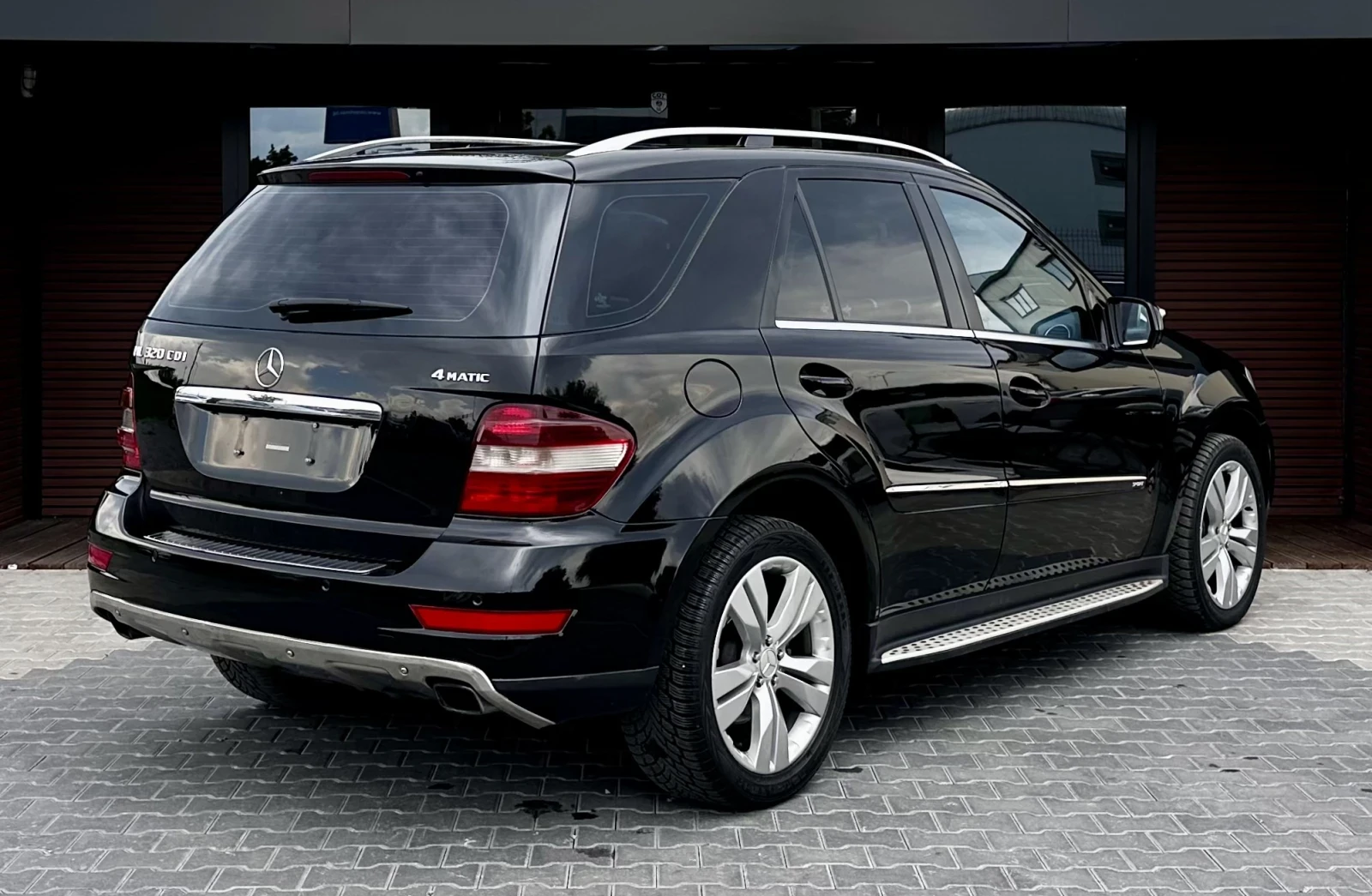 Mercedes-Benz ML 320 Facelift * 4Matic * 231хил.км.* Лизинг, снимка 3 - Автомобили и джипове - 55001053
