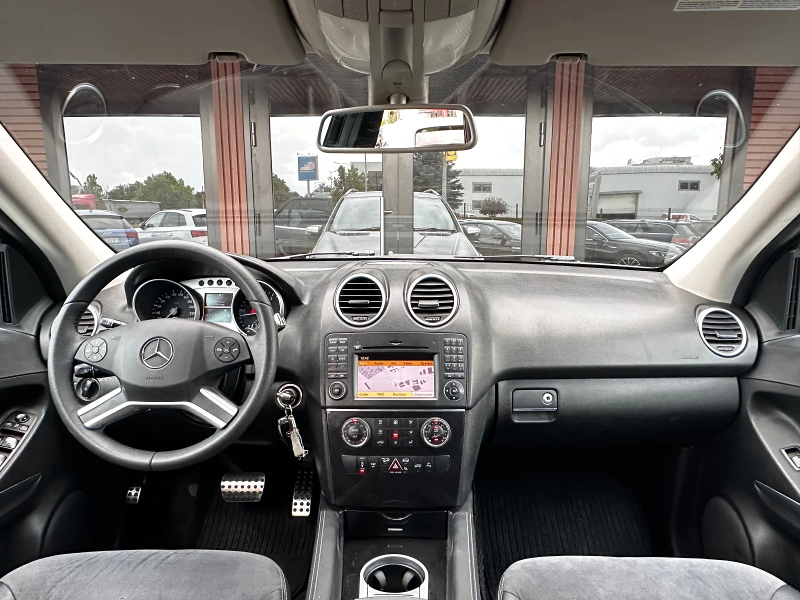Mercedes-Benz ML 320 Facelift * 4Matic * 231хил.км.* Лизинг, снимка 9 - Автомобили и джипове - 55001053