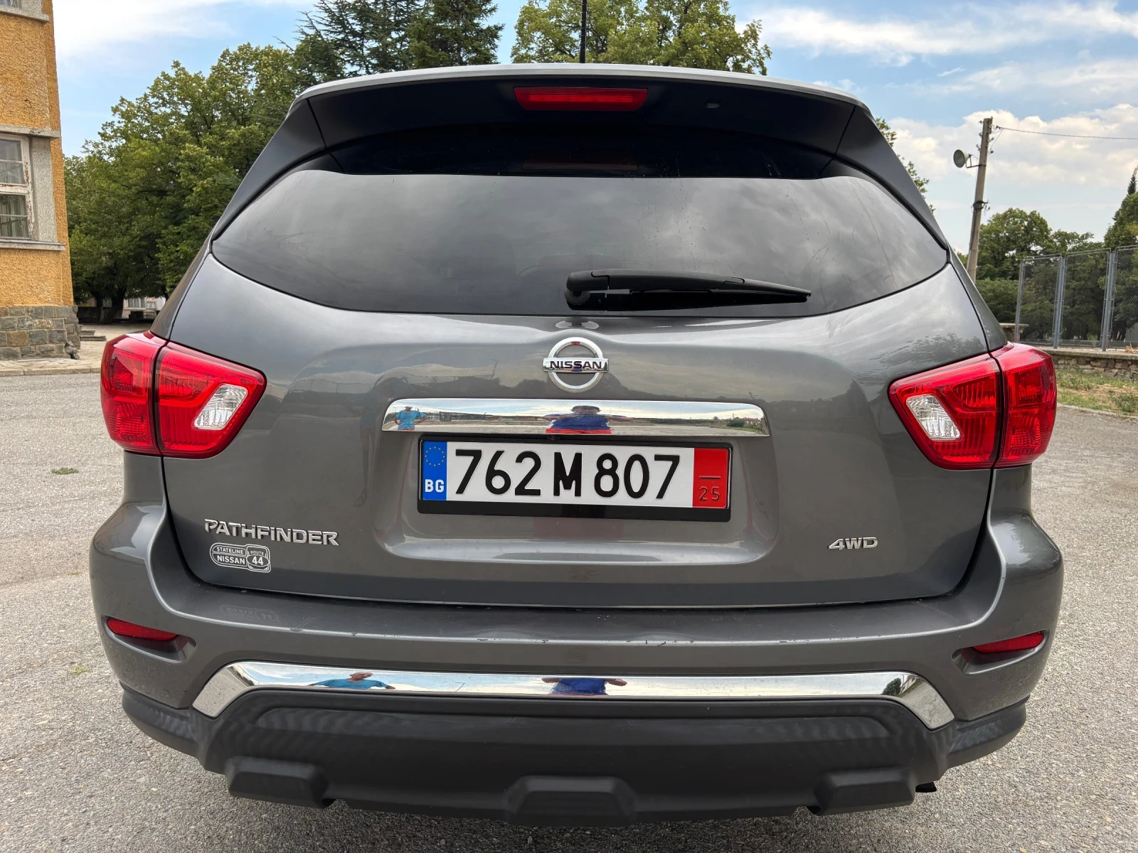 Nissan Pathfinder, снимка 5 - Автомобили и джипове - 55127474